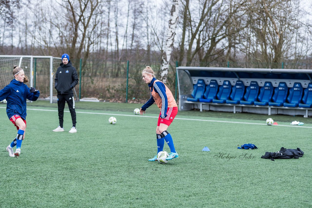 Bild 54 - wBJ HSV - F Holstein Kiel : Ergebnis: 0:6